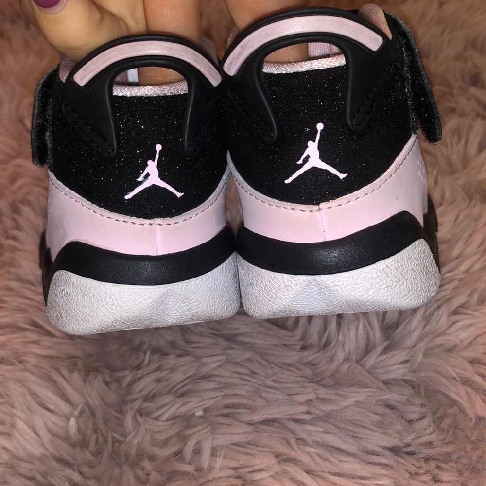 Jordan 6 rings digital pink and black size 5c